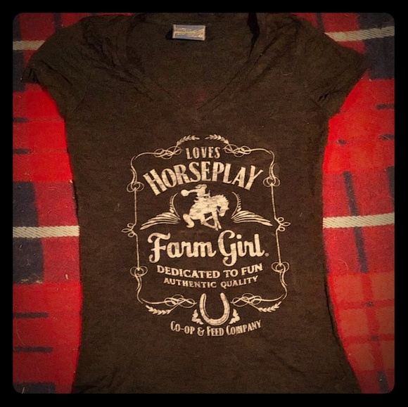 farm girl Tops - 🌵3/$20 Black Farm girl tshirt